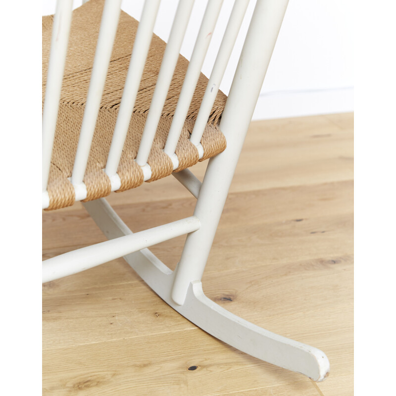 Vintage rocking chair model J16 by Hans J.Wegner for Fdb Møbler