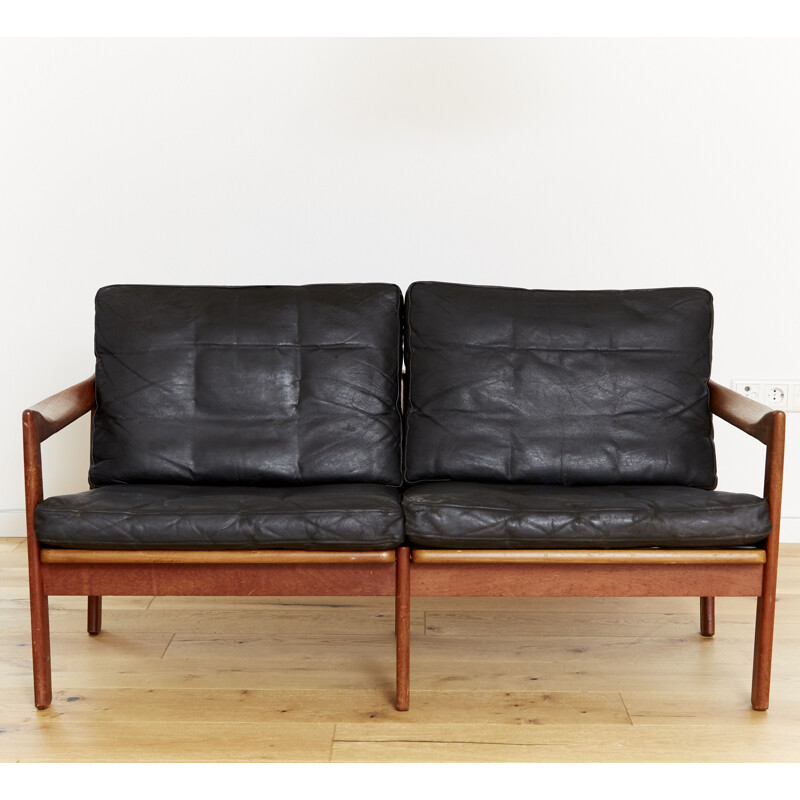 Vintage 2-seater Danish sofa by llum Wikkelsø for Niels Eilersen
