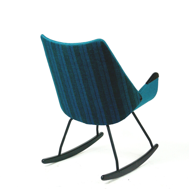 Skandinavischer Vintage-Schaukelstuhl mit blauem Stoff, 1960