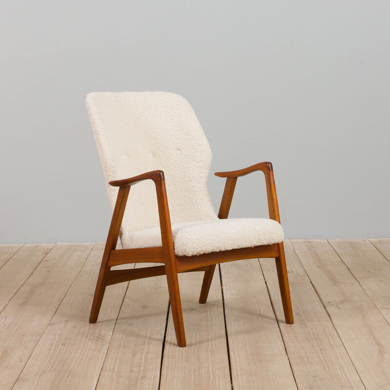 Vintage Deense fauteuil in dikke bouclé stof, 1960
