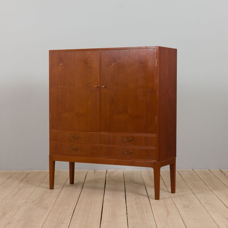 Vintage teak linen cupboard by Thorald Madsen, Denmark 1950