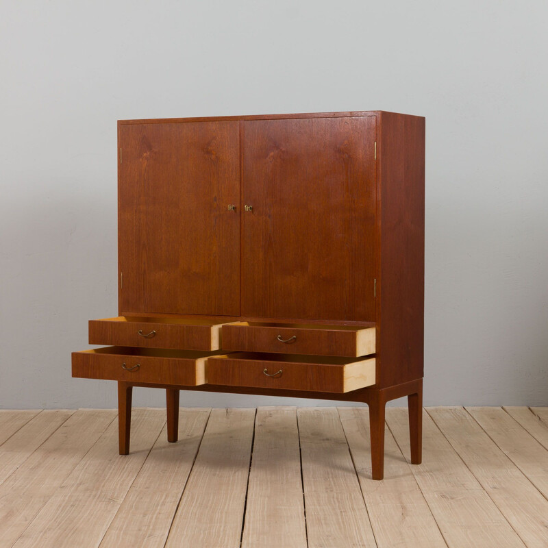 Vintage teak linen cupboard by Thorald Madsen, Denmark 1950