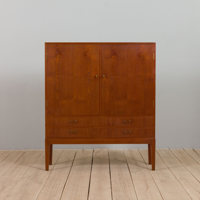 Vintage teak linen cupboard by Thorald Madsen, Denmark 1950