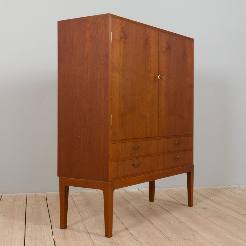 Vintage teak linen cupboard by Thorald Madsen, Denmark 1950