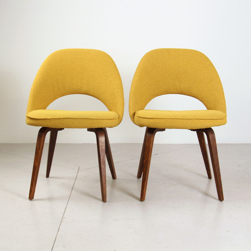 Pair of vintage conference chairs by Eero Saarinen for Knoll