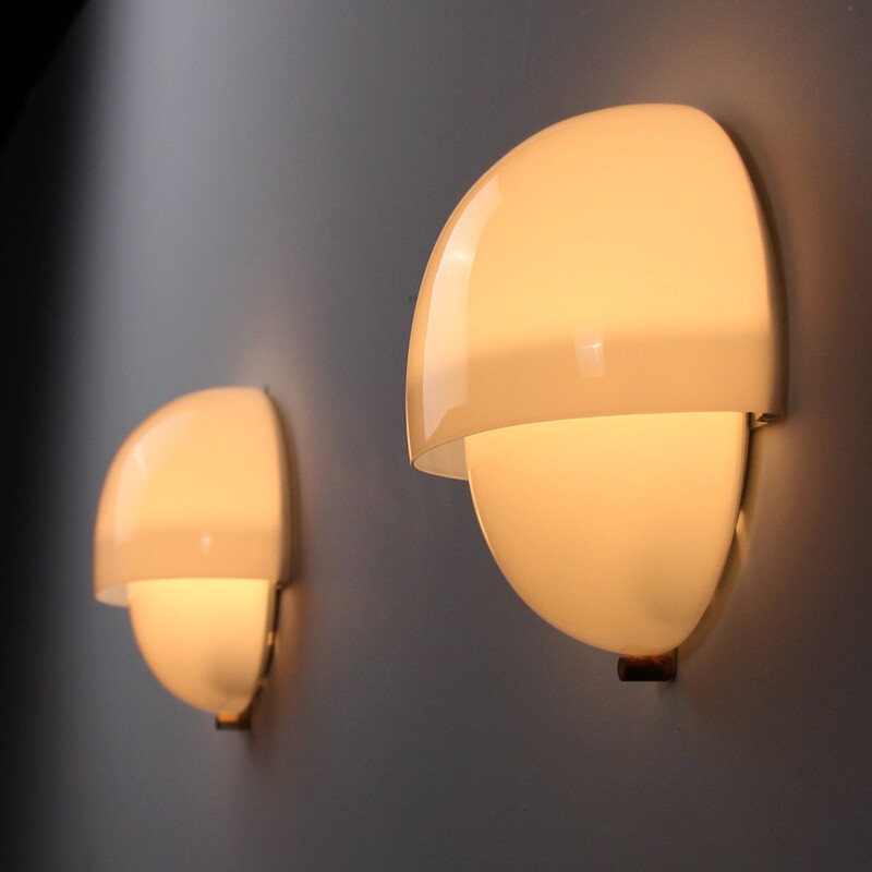 Pair of vintage Grande Mania wall lamps by Vico Magistretti for Artemide, 1963