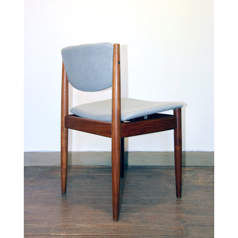 Pair of vintage chairs model 197 by Finn Juhl for France and Søn, Denmark 1960