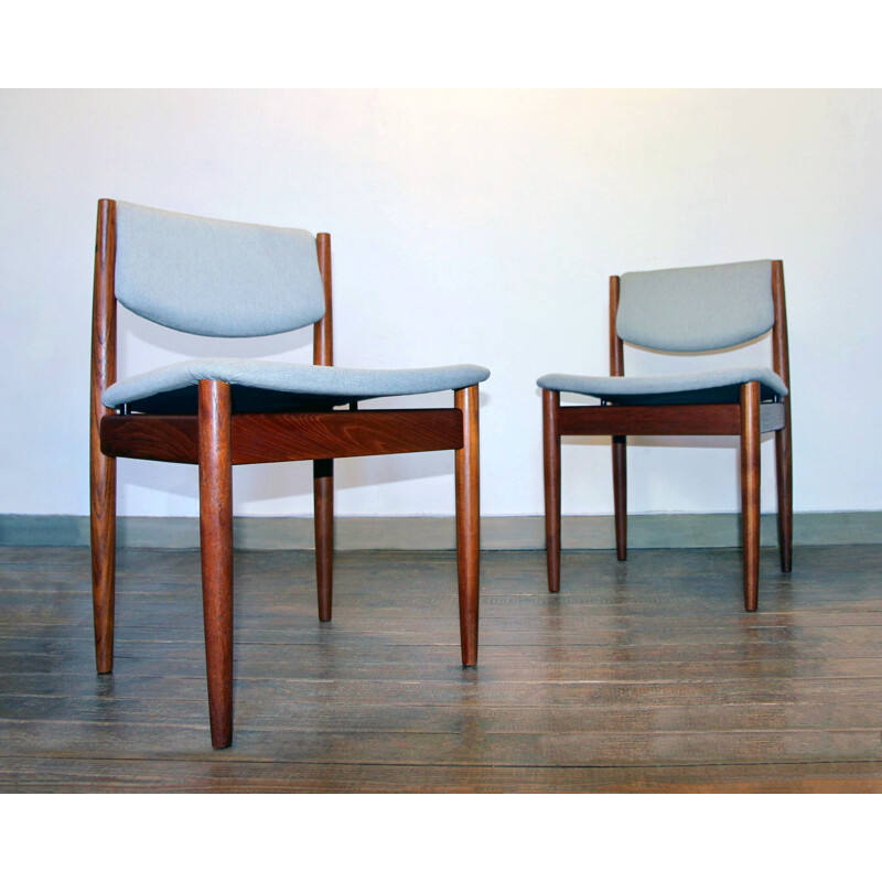 Pair of vintage chairs model 197 by Finn Juhl for France and Søn, Denmark 1960