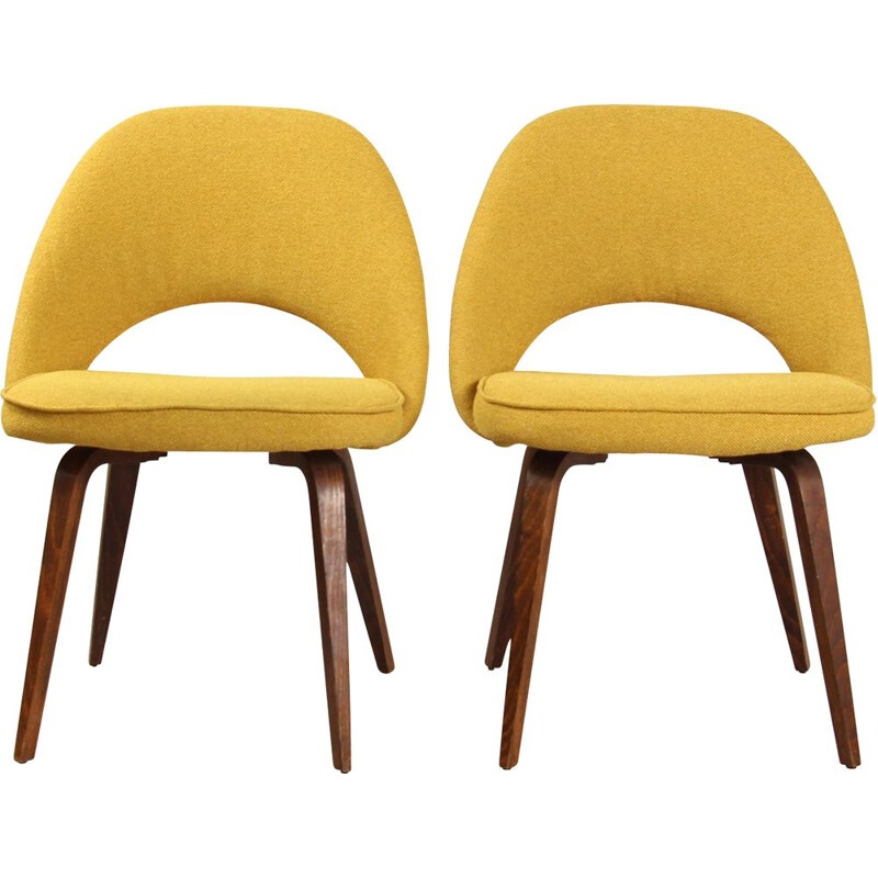Paire de chaises de conference vintage par Eero Saarinen pour Knoll