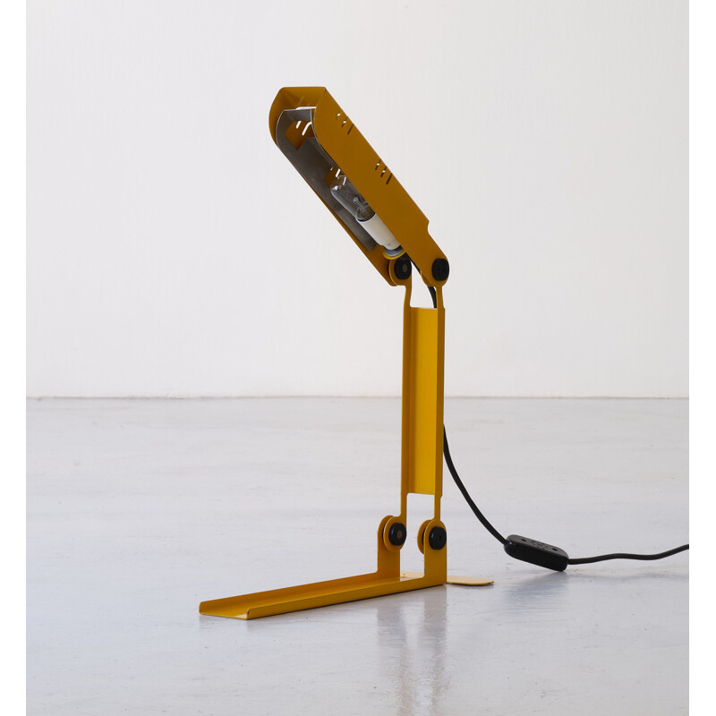 Lampe de table italienne vintage jaune modèle Nana par Carlo Nason pour Lumenform, 1980