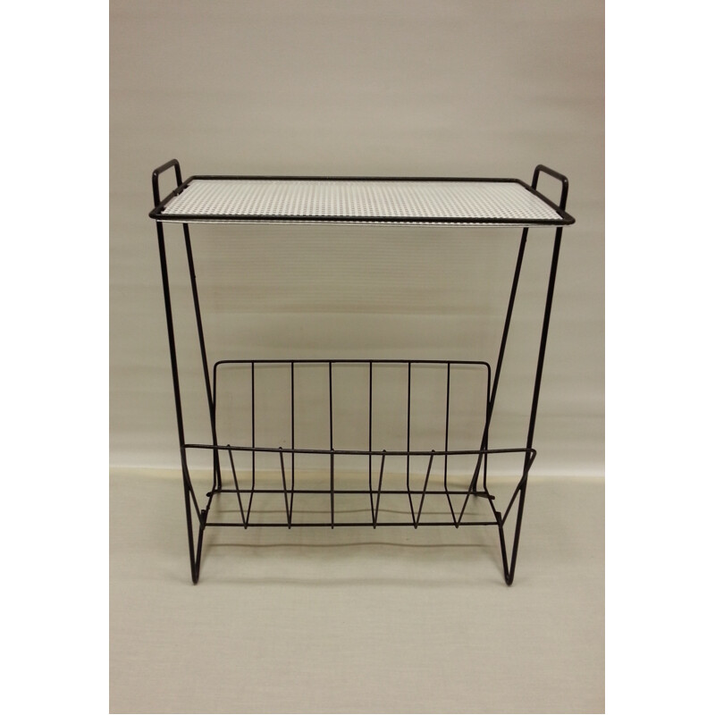 Mid-century magazine rack in metal - 1950s