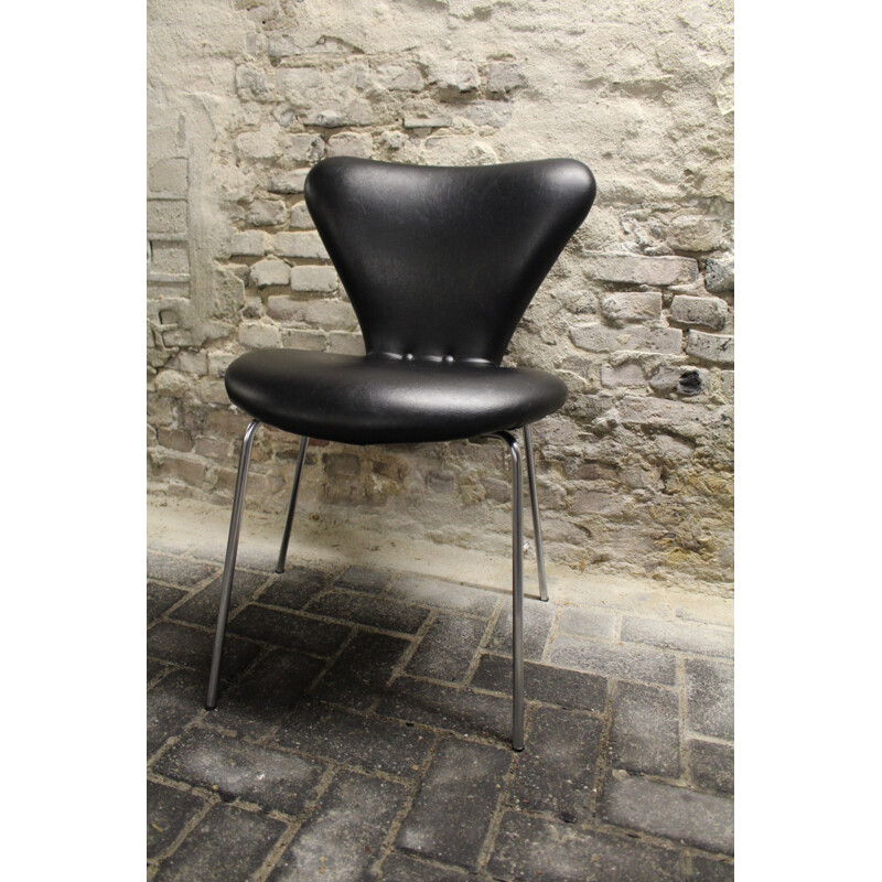 Set of 4 Fritz Hansen "Butterfly" chairs in black leahterette, Arne JACOBSEN - 1960s