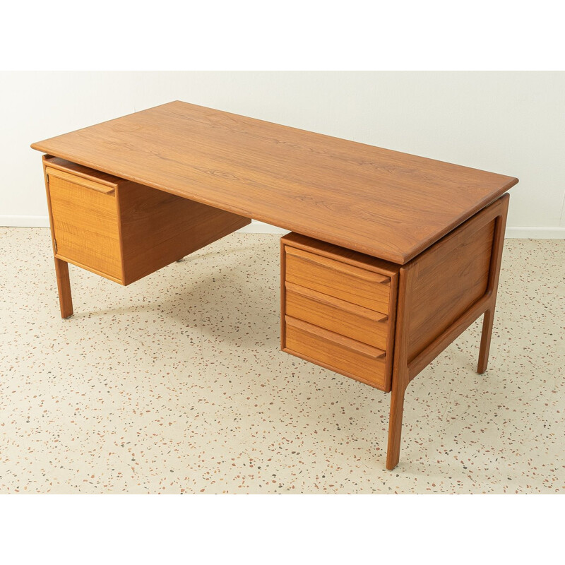 Bureau vintage en teck par Arne Vodder pour G.V. Møbler, Danemark 1960