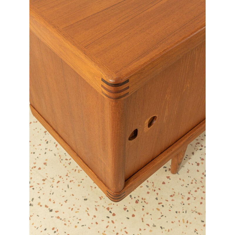 Credenza vintage in teak a due ante scorrevoli di Bramin, Danimarca 1960