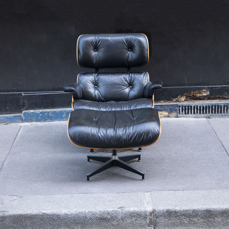 Vintage lounge chair and ottoman by Charles & Ray Eames for Herman Miller, USA 1978s