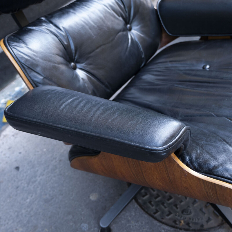 Vintage lounge chair and ottoman by Charles & Ray Eames for Herman Miller, USA 1978s