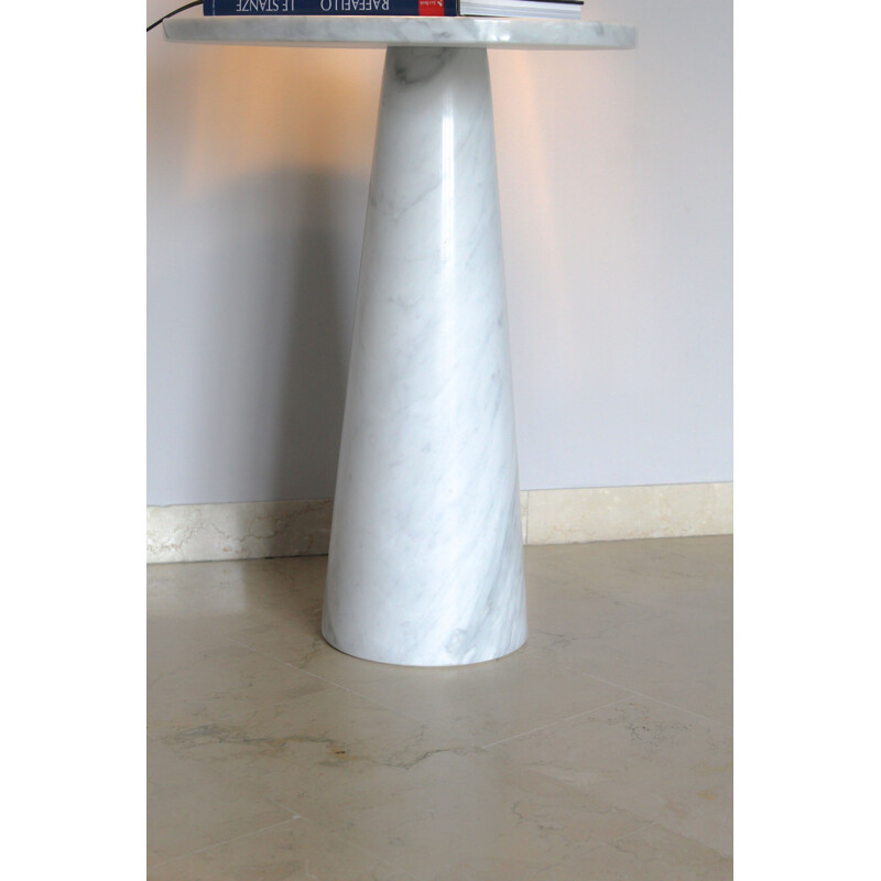 Vintage side table in Italian whithe Carrara marble by Angelo Mangiarotti, Italy 1970s