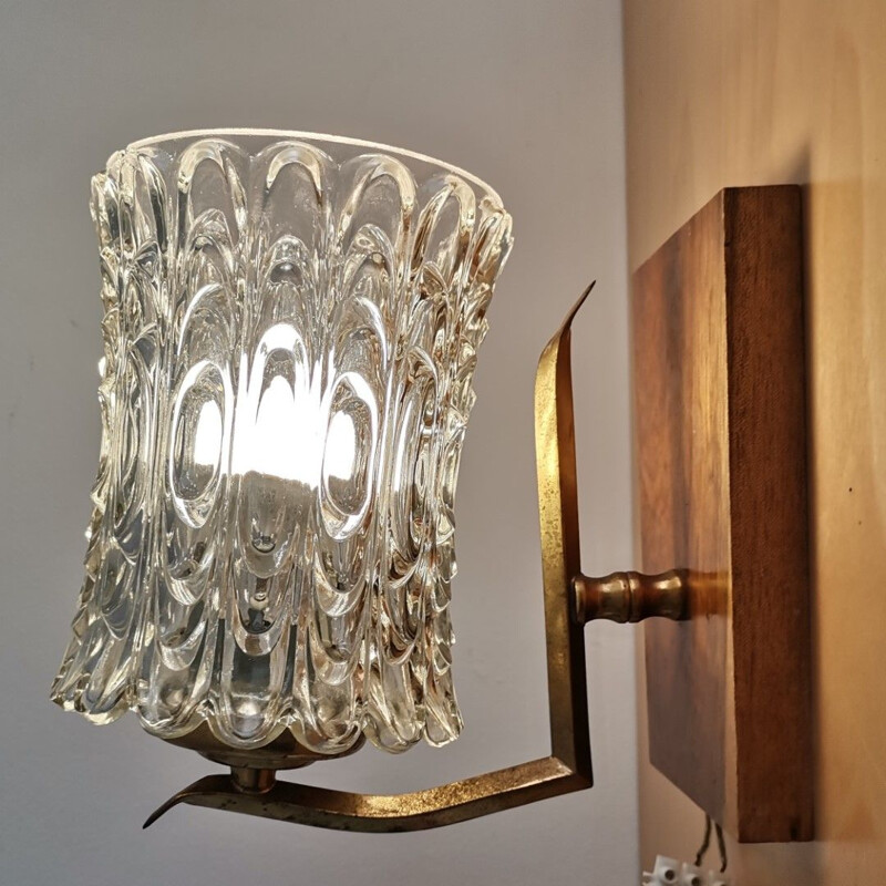 Vintage adjustable wall sconce in crystal glass and wood, 1960