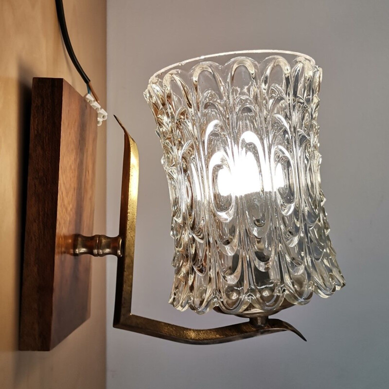 Vintage adjustable wall sconce in crystal glass and wood, 1960