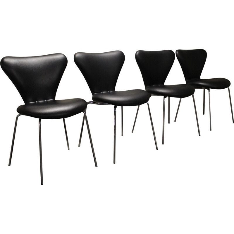 Set of 4 Fritz Hansen "Butterfly" chairs in black leahterette, Arne JACOBSEN - 1960s