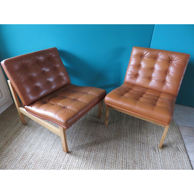 Pair of low chairs in leather, Ole GJERLOV-KNUDSEN & Torben LIND - 1960s