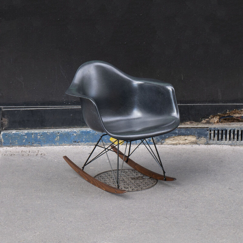 Vintage Elephant Grey rocking chair by Charles & Ray Eames for Herman Miller, 1970s