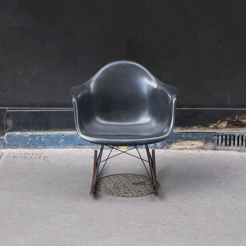 Silla mecedora vintage "Elephant Grey" de Charles y Ray Eames para Herman Miller, 1970