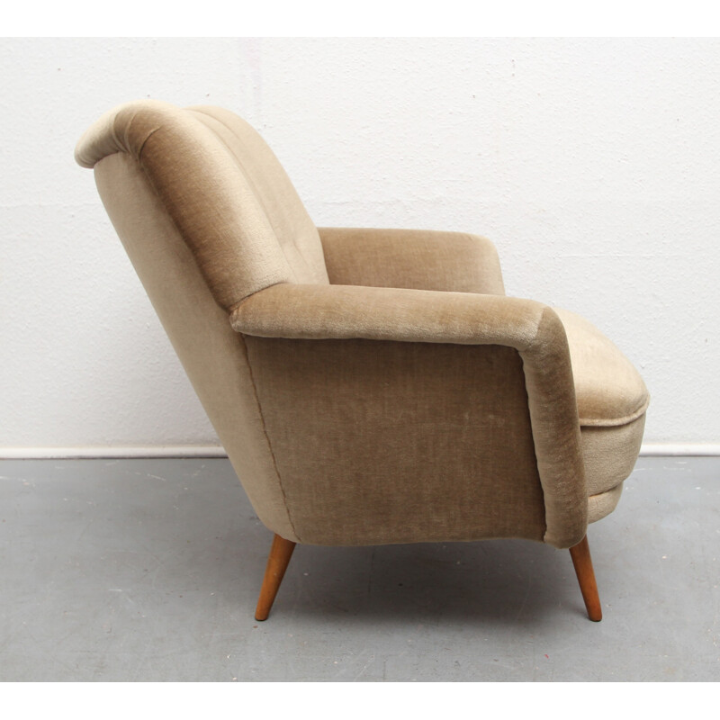 Mid-century armchair in beige velvet and wood - 1950s