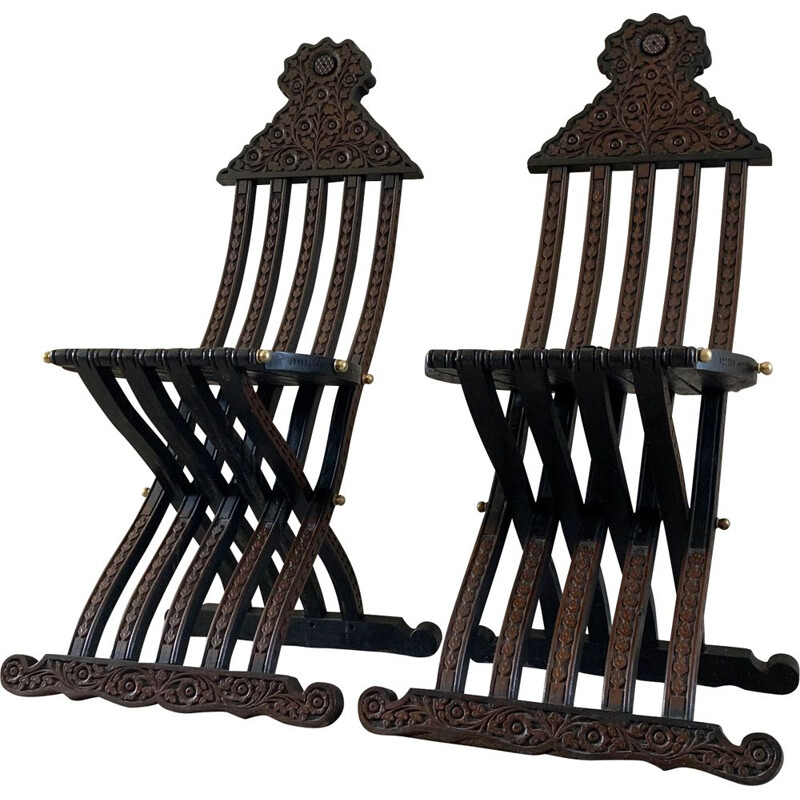 Coppia di sedie pieghevoli d'epoca in legno intarsiato in madreperla, Siria 1910