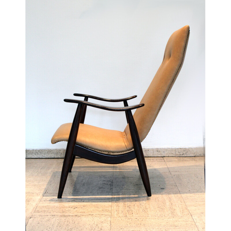 Senior vintage fauteuil in massief teakhout van Louis Van Teeffelen voor WéBé, Denemarken