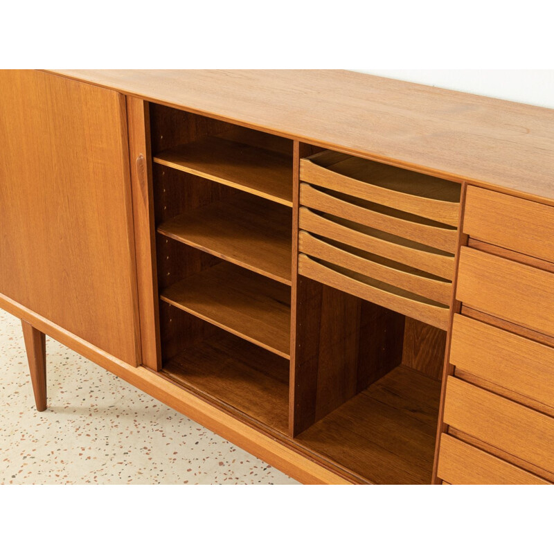 Vintage sideboard in walnut veneer by Henry Rosengren-Hansen, 1960s