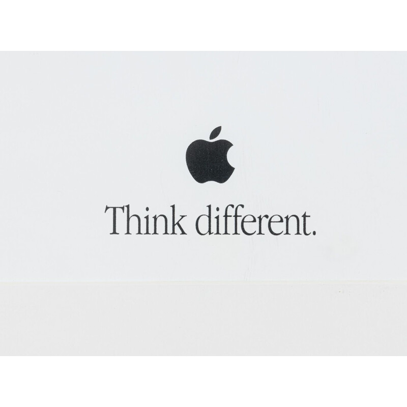 Affiche publicitaire vintage "Apple" dans un cadre en bois par Yum, 1999