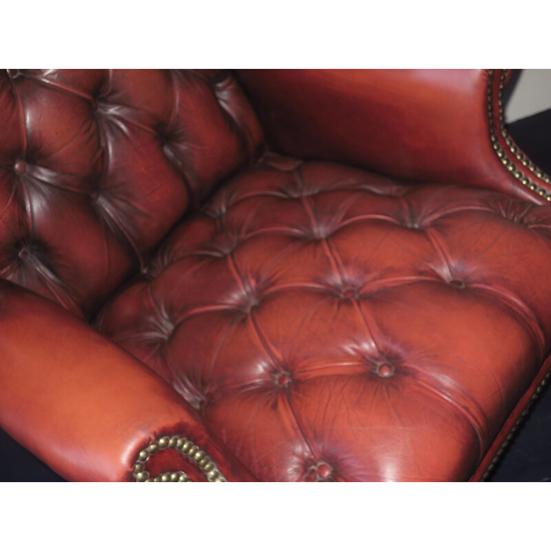 Vintage red-brown leather Chesterfield armchair with buttons, 1970s