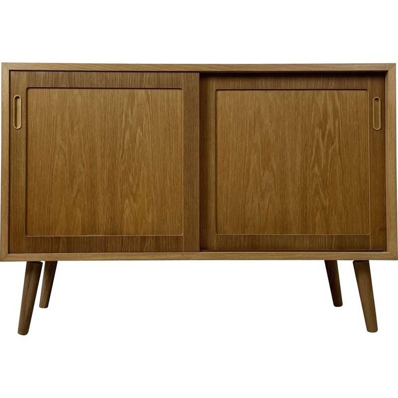 Vintage oak sideboard by Poul Hundevad, 1960