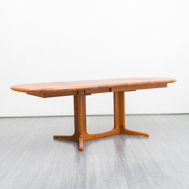 Vintage teak dining table by Juul Kristensen for Glostrup Möbelfabrik, Denmark 1970s