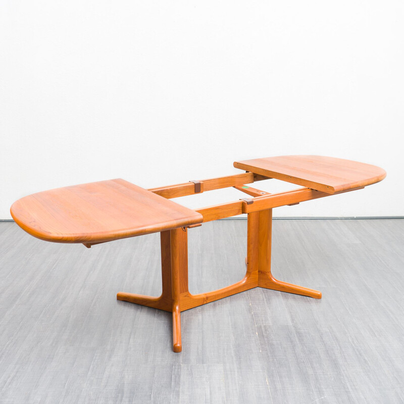 Vintage teak dining table by Juul Kristensen for Glostrup Möbelfabrik, Denmark 1970s