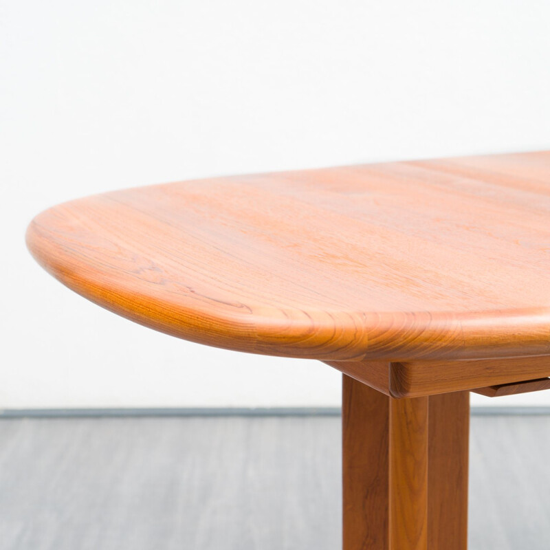 Vintage teak dining table by Juul Kristensen for Glostrup Möbelfabrik, Denmark 1970s