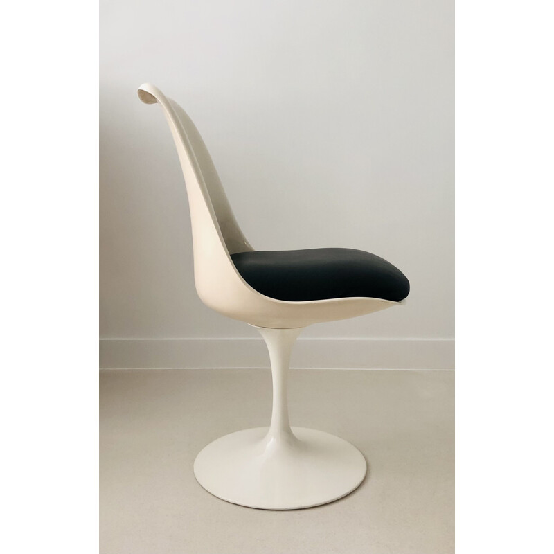 Vintage Tulip swivel chair by Eero Saarinen for Knoll International, 1960-1965