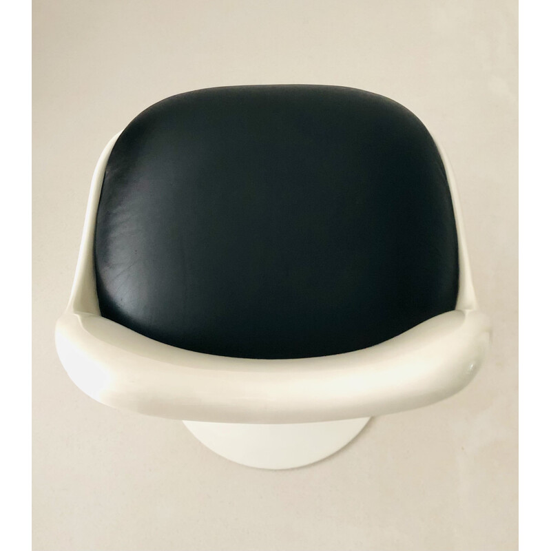 Vintage Tulip swivel chair by Eero Saarinen for Knoll International, 1960-1965