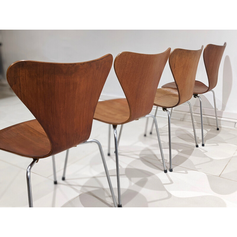 Set of 6 vintage "Serie 7" chairs by Arne Jacobsen for Fritz Hansen, 1950