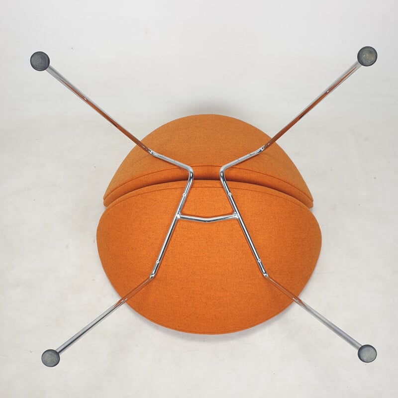 Vintage fauteuil in oranje plak en verchroomd metaal van Pierre Paulin voor Artifort, 1980