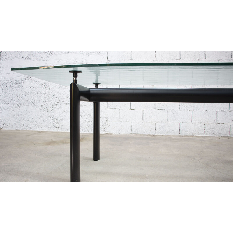 Table vintage Lc6 par Charlotte Perriand, Le Corbusier et Jeanneret pour Cassina, 1974