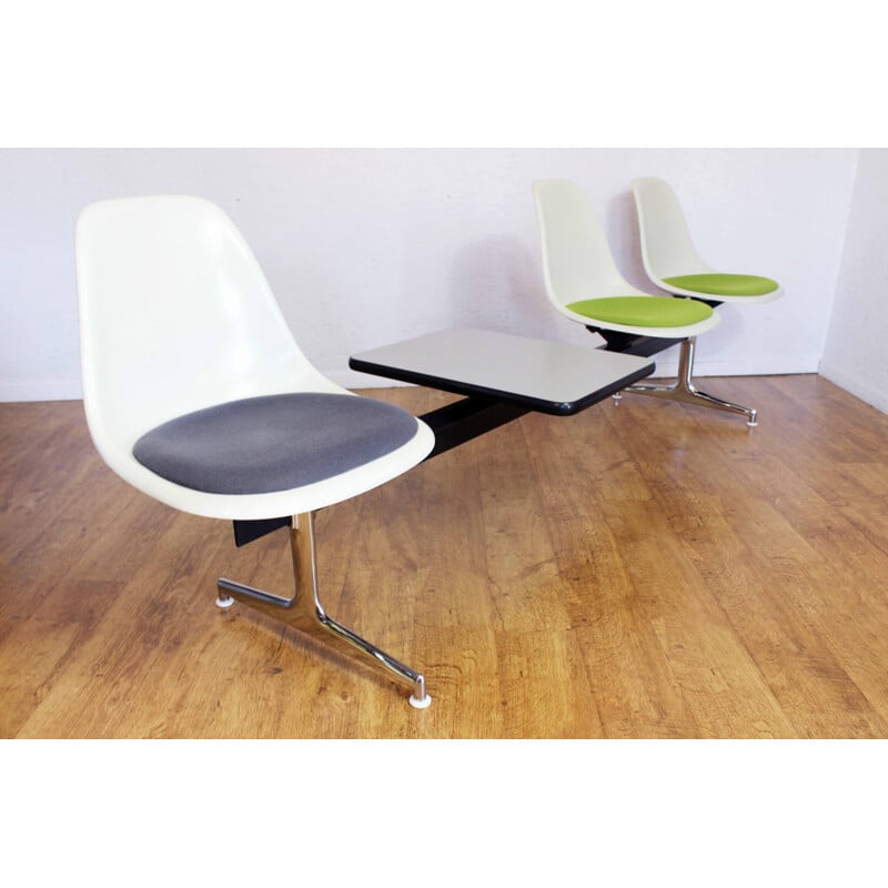 Banco vintage Eames de fibra de vidrio para Vitra, 1970