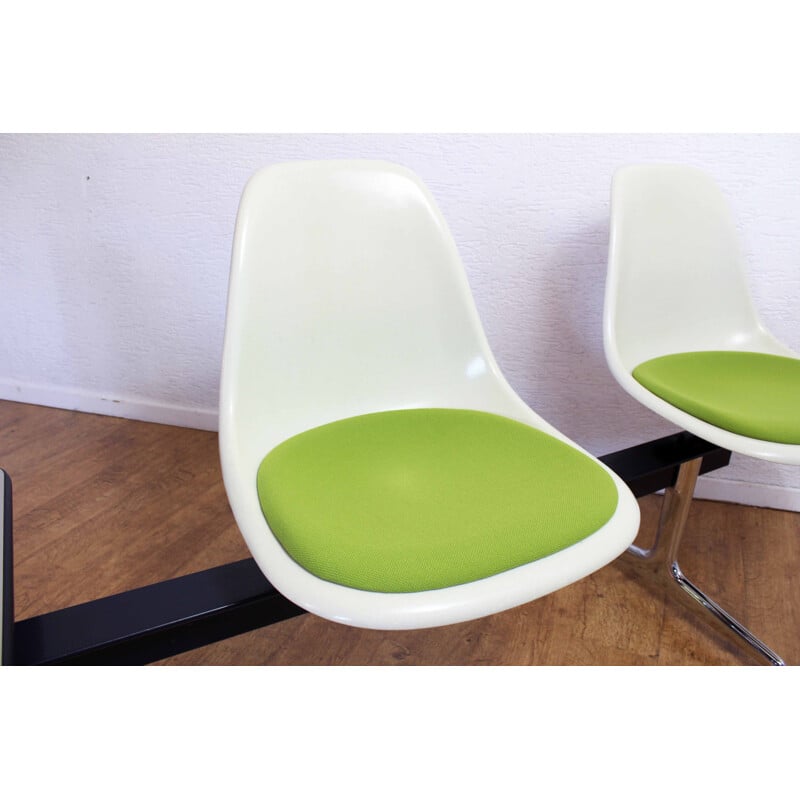 Eames Vintage Bank aus Fiberglas für Vitra, 1970