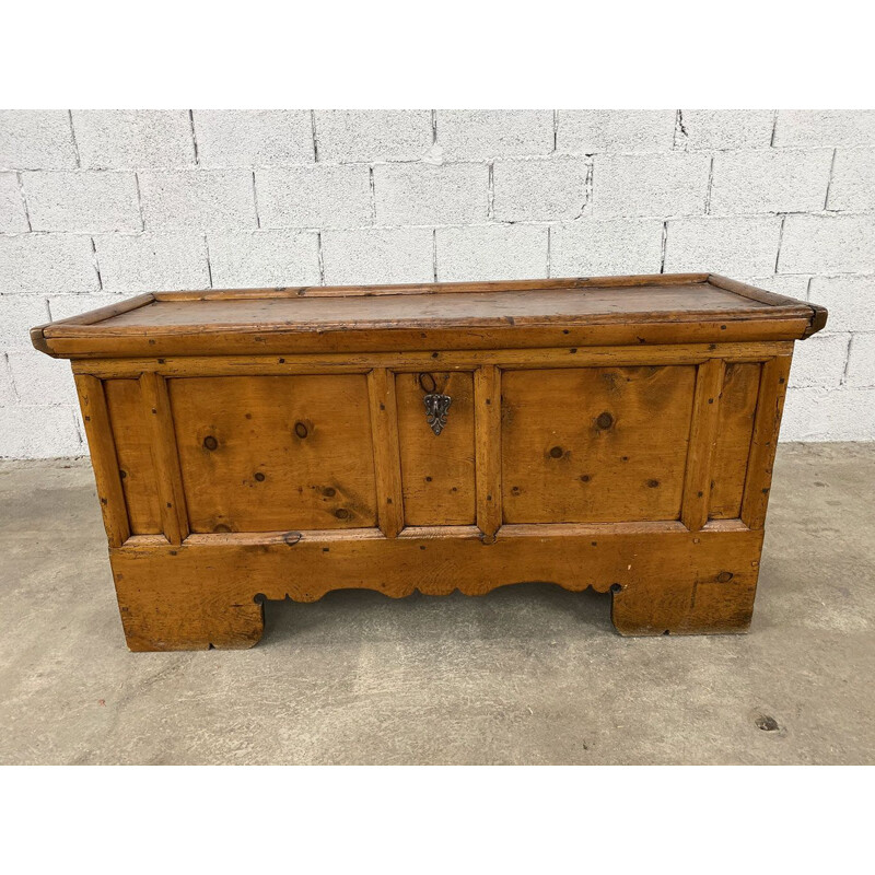 Savoyard vintage wedding chest in pine