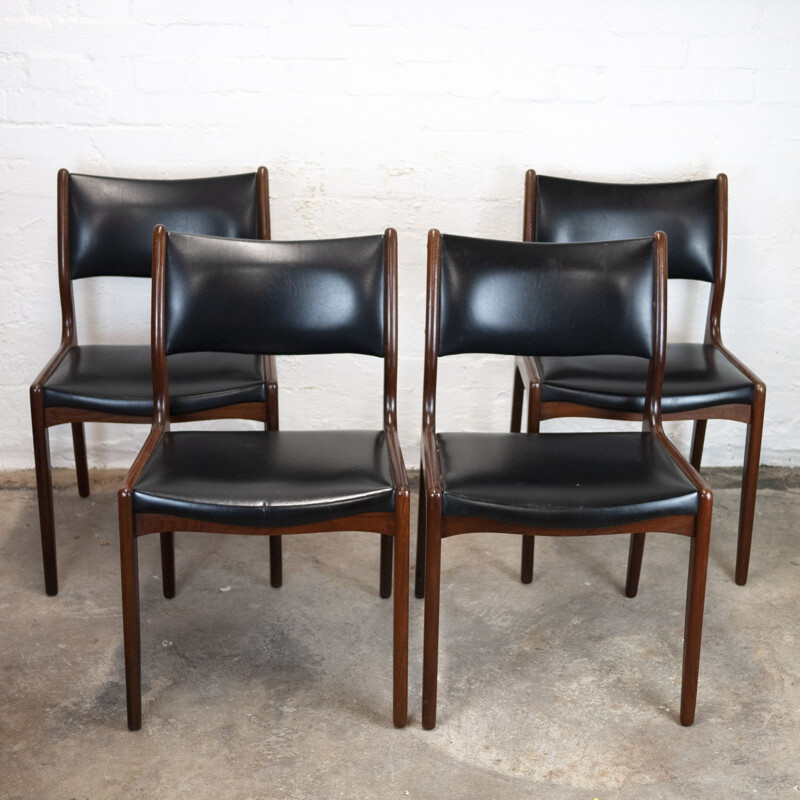 Set van 4 vintage stoelen in teak en zwart vinyl van Johannes Andersen voor Uldum Møbelfabrik, 1960