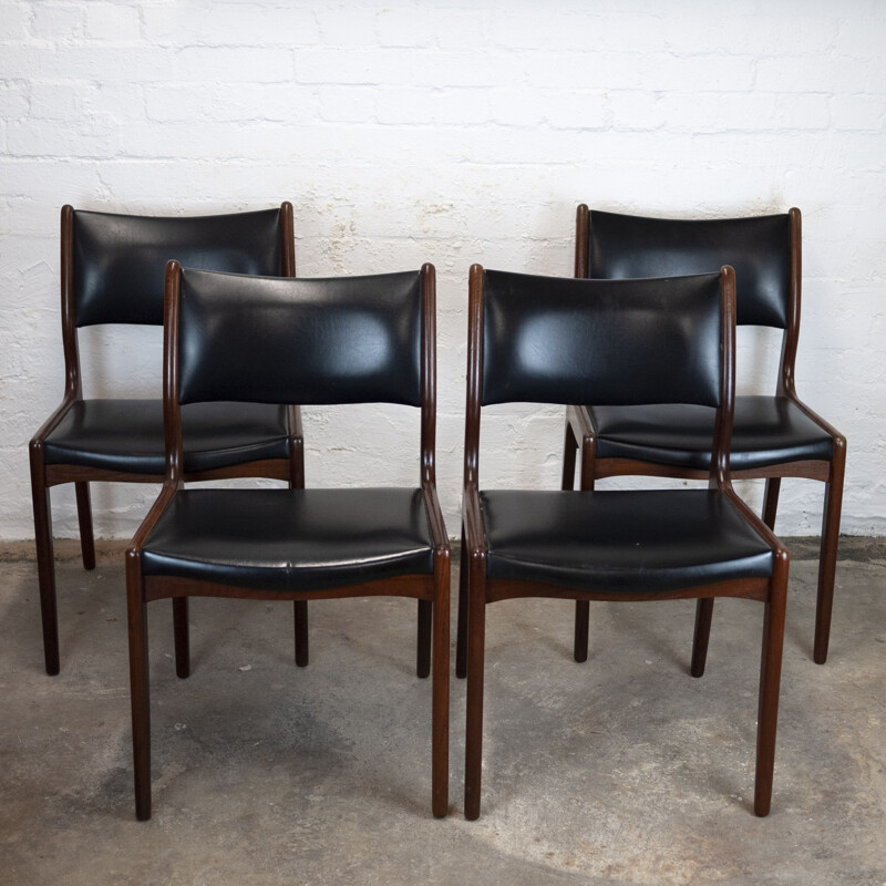 Set of 4 vintage dining chairs in teak and black vinyl by Johannes Andersen for Uldum Møbelfabrik, 1960s