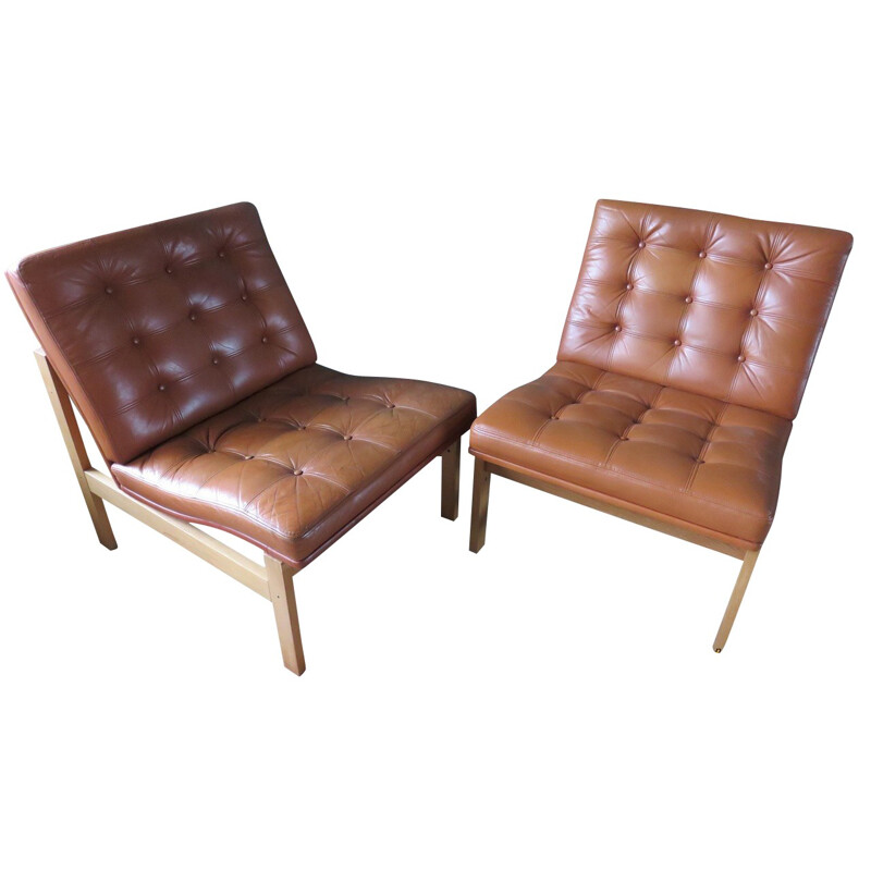 Pair of low chairs in leather, Ole GJERLOV-KNUDSEN & Torben LIND - 1960s