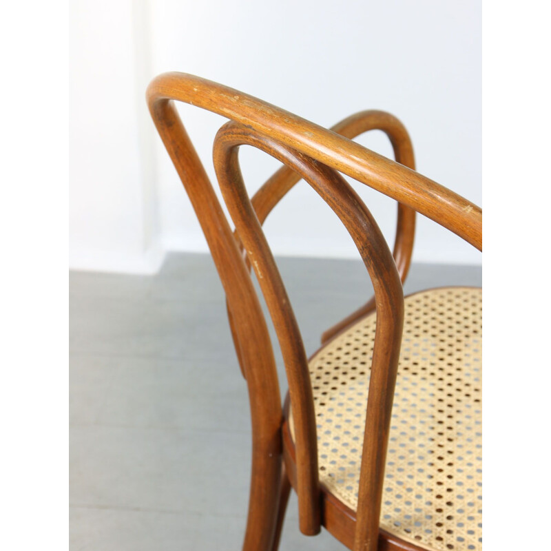 Brede vintage stoel No.218 van Michael Thonet