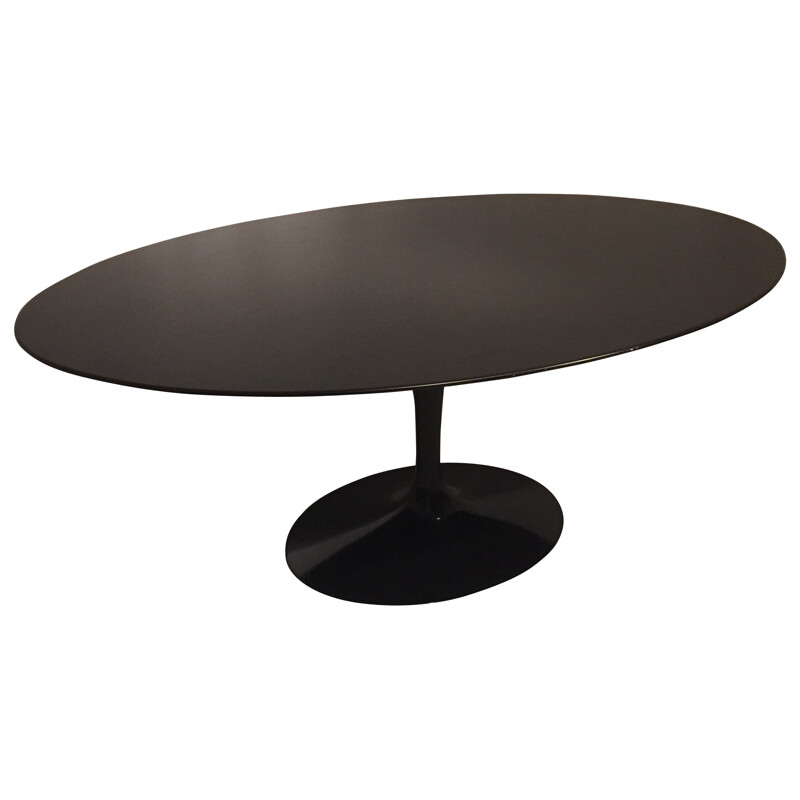 Oval dining table "Tulip", Eero SAARINEN - 1990s